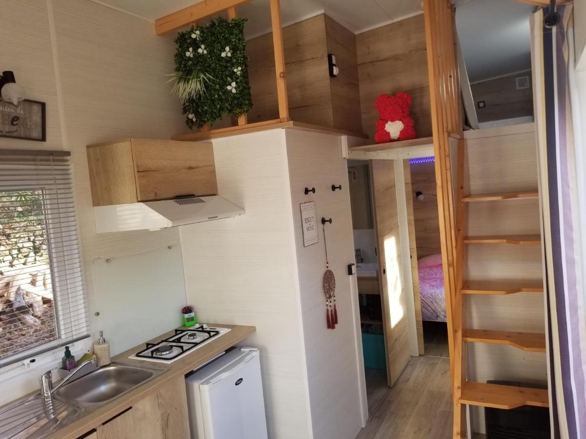 Hotel La Tiny Du Midi Tourrettes-sur-Loup Esterno foto